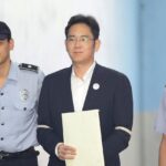 Lee Jae-yong, Samsung Group heir arrives at Seoul Central District Court to hear the bribery scandal verdict on August 25, 2017 in Seoul, South Korea
