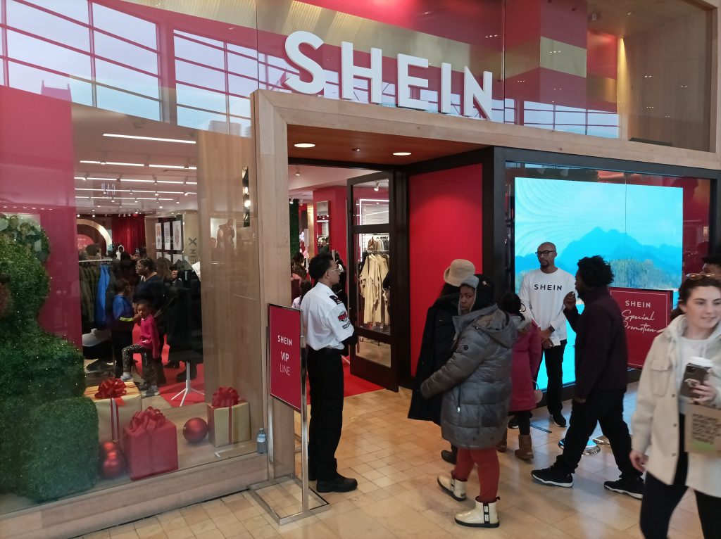 SheinPopupStoreSquareOne2