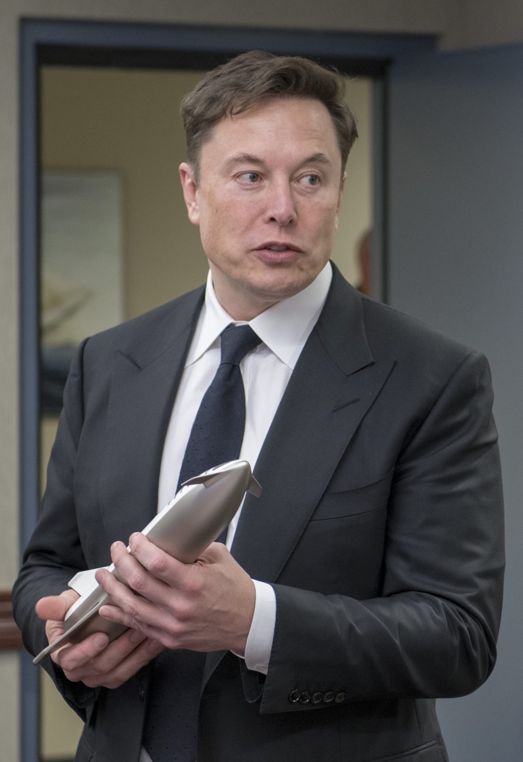 SpaceX_CEO_Elon_Musk_visits_N&NC_and_AFSPC_(190416-F-ZZ999-006)_(cropped)
