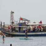 Israel intercepts aid flottila